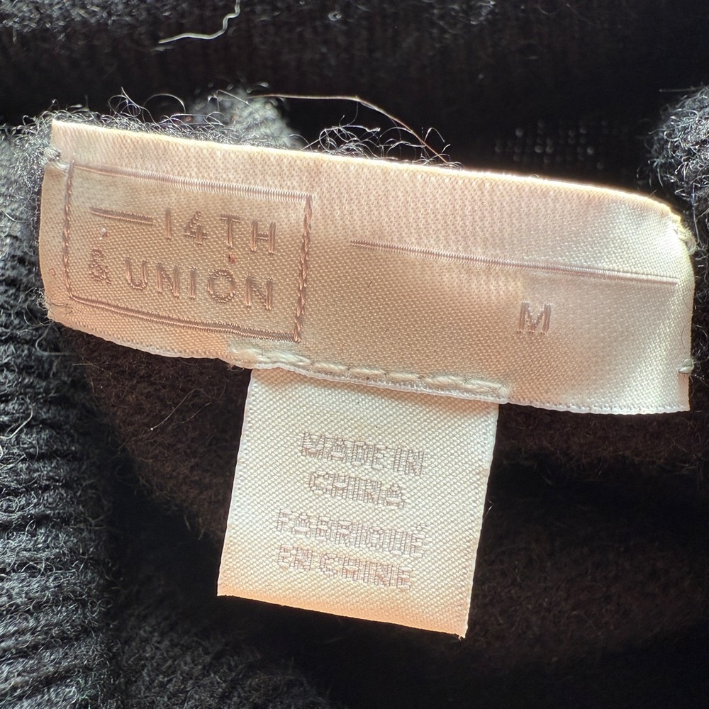 14th & Union Basic Black Cashmere Turtleneck, Med - image 2
